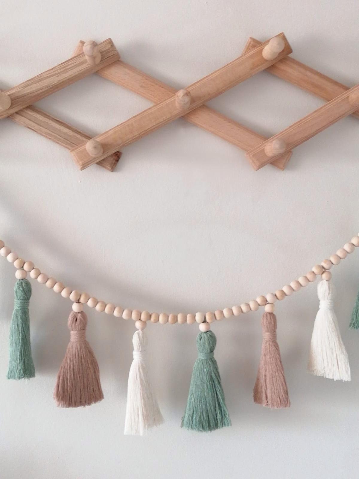 Tassel Macrame Garland , Boho  - огляд і ціна Baby Nursery Garland